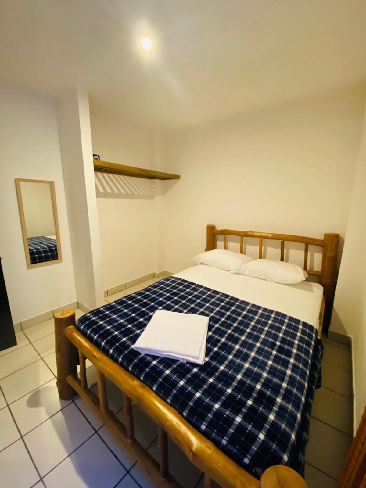 Hostal 17-52 Guatemala City Екстериор снимка
