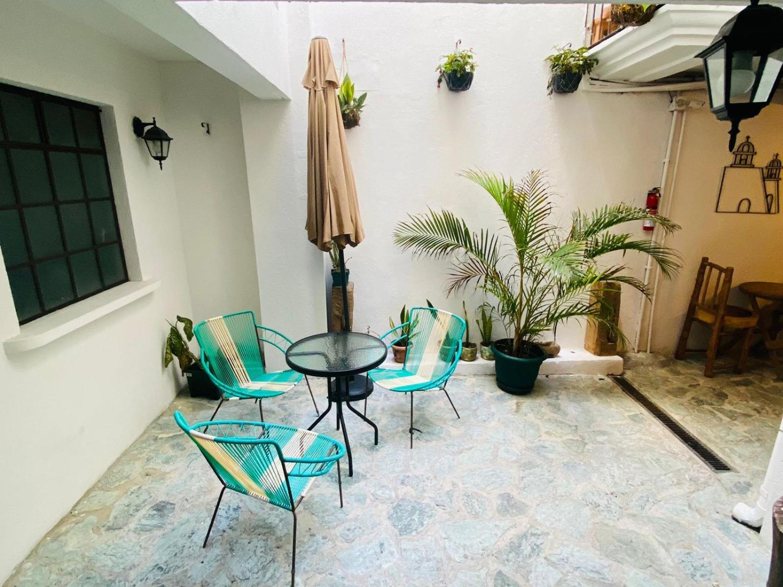 Hostal 17-52 Guatemala City Екстериор снимка