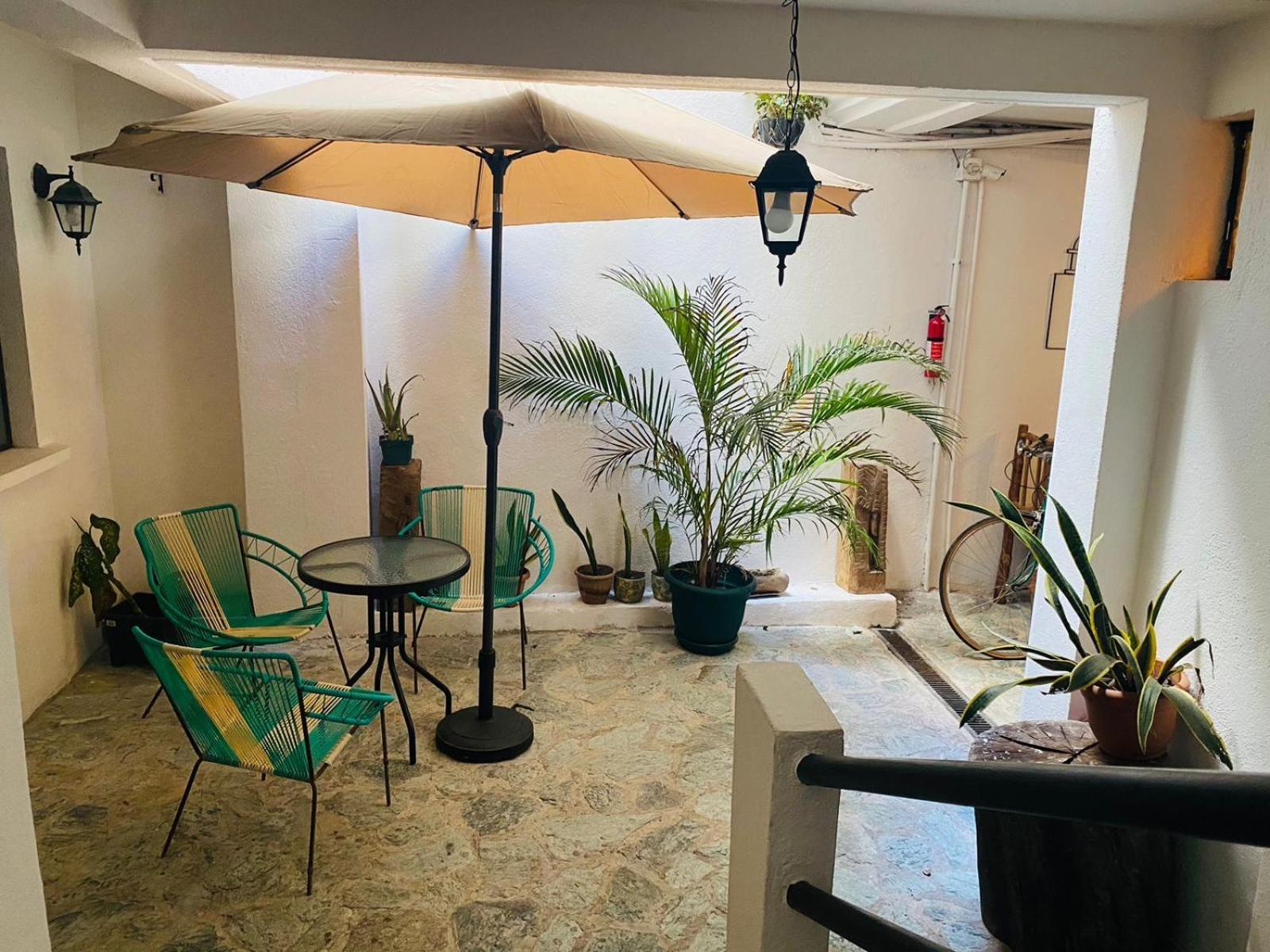 Hostal 17-52 Guatemala City Екстериор снимка