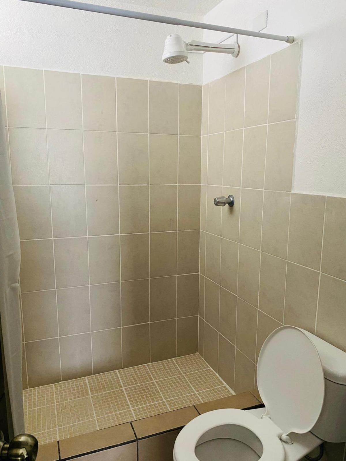 Hostal 17-52 Guatemala City Екстериор снимка