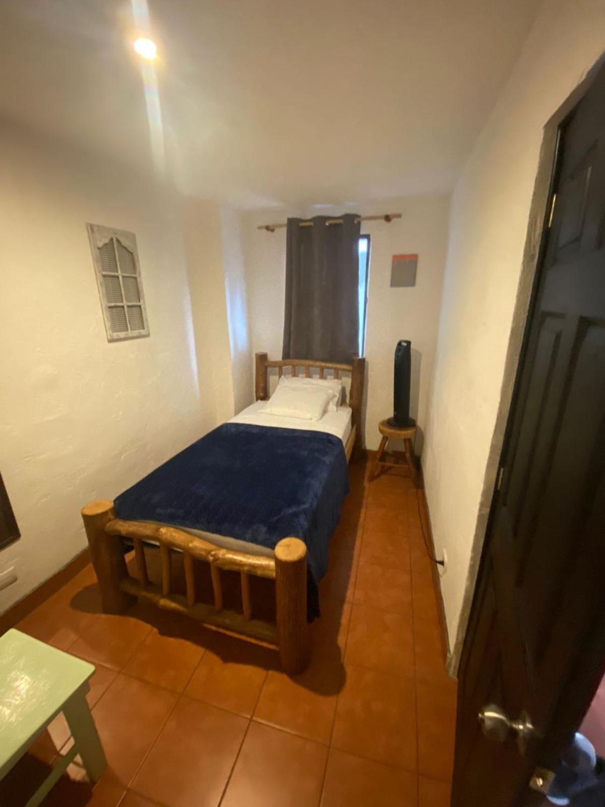 Hostal 17-52 Guatemala City Екстериор снимка