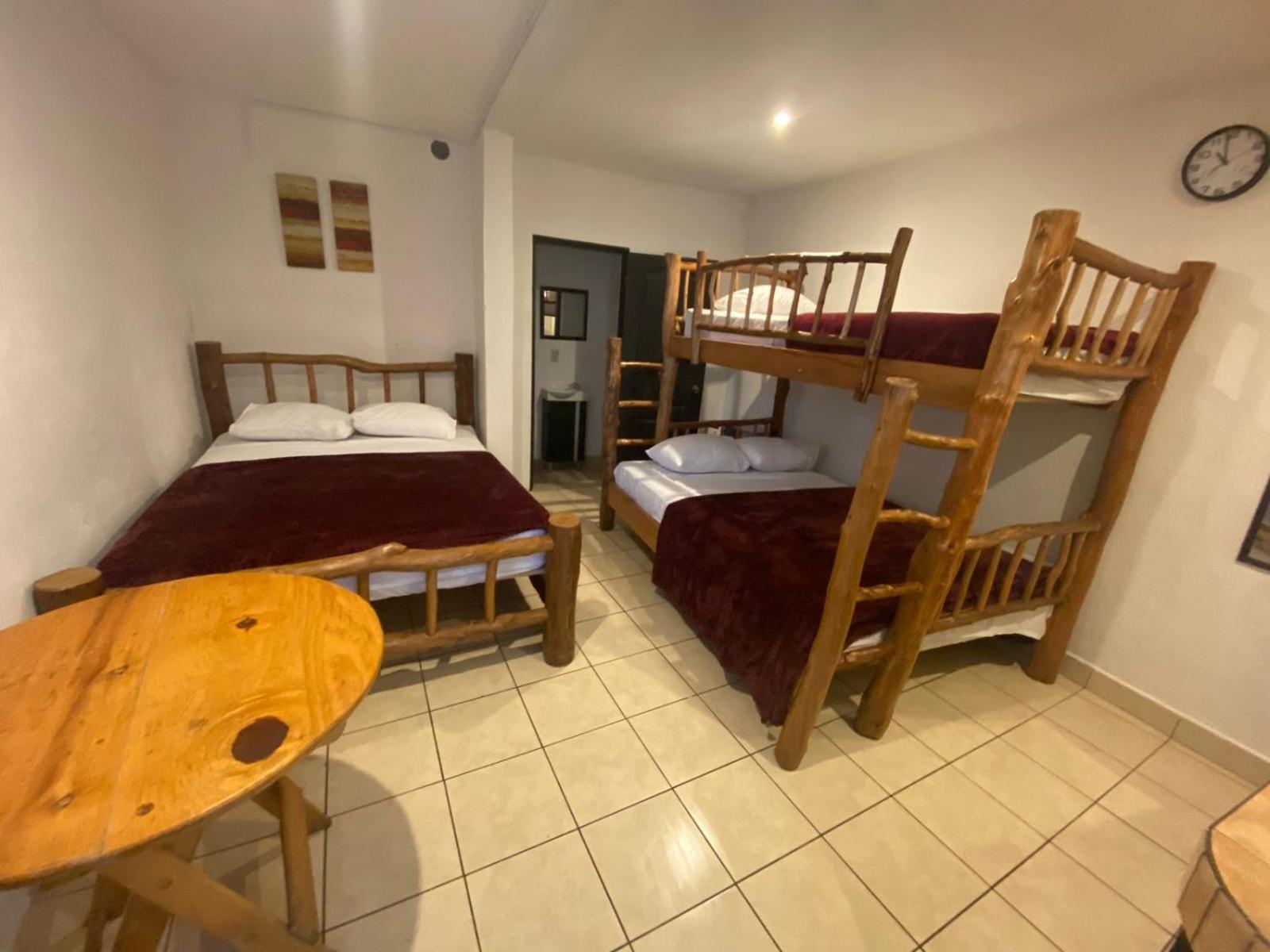 Hostal 17-52 Guatemala City Екстериор снимка