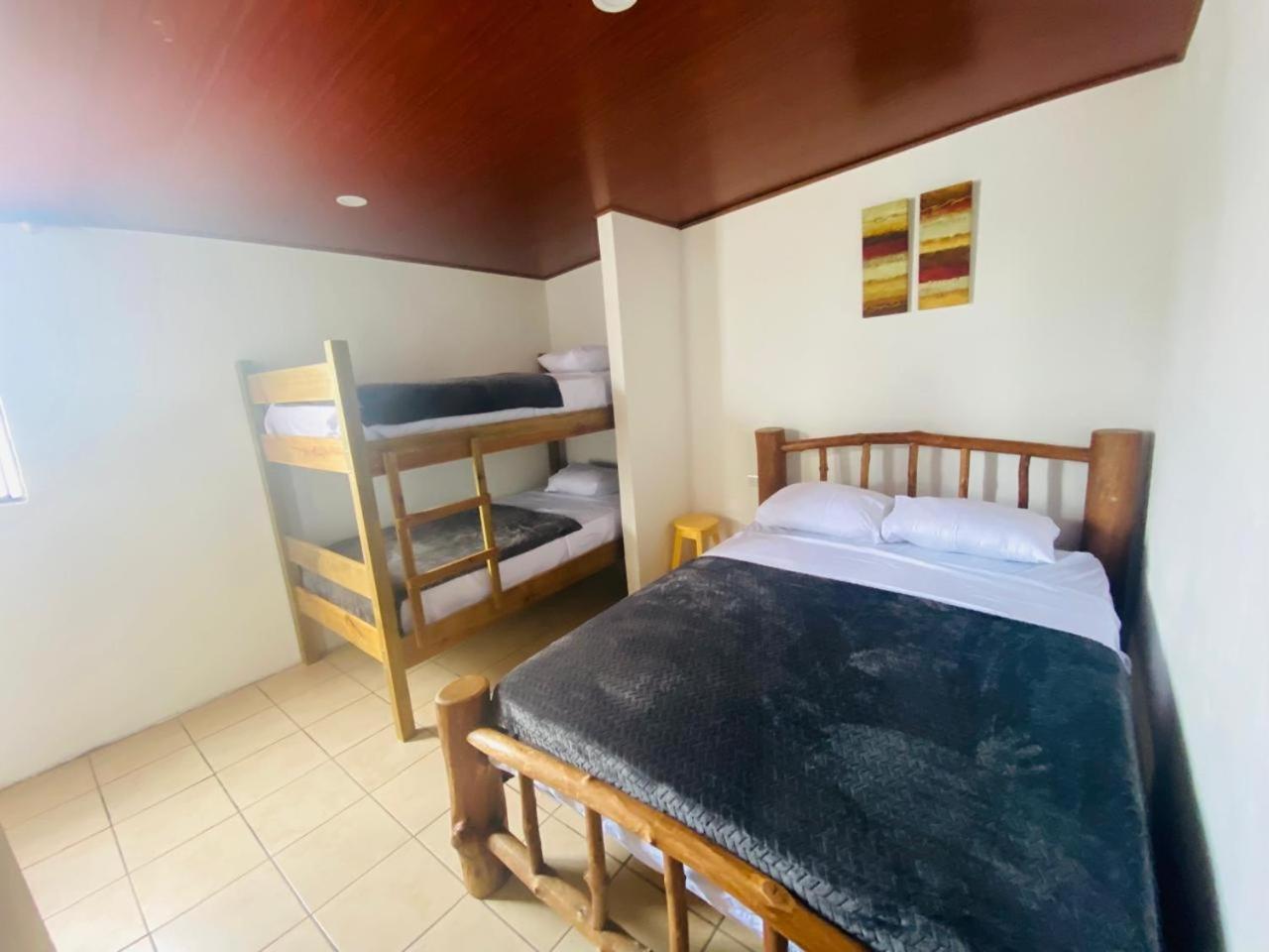 Hostal 17-52 Guatemala City Екстериор снимка