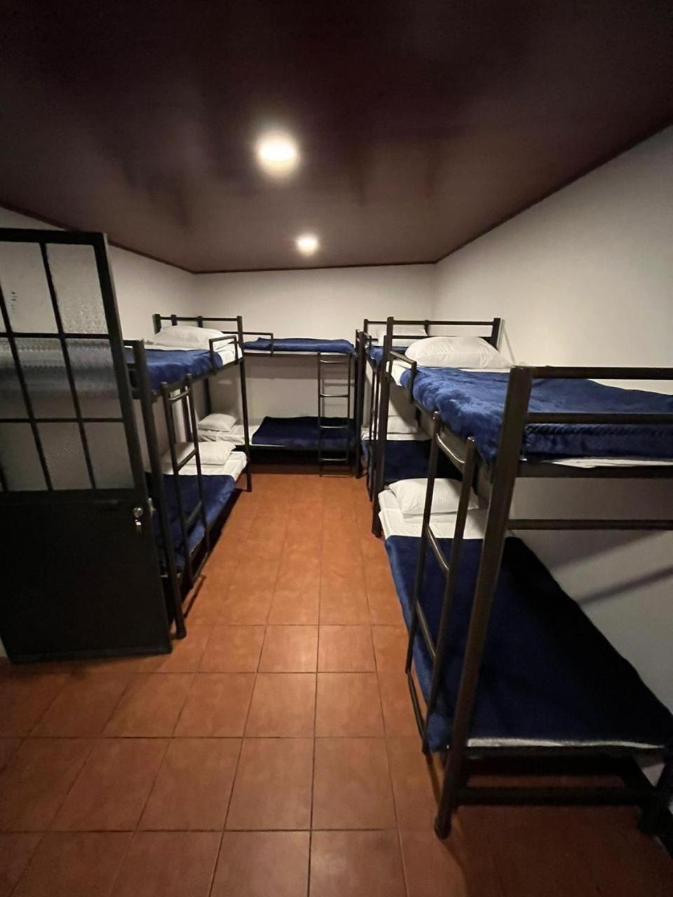 Hostal 17-52 Guatemala City Екстериор снимка