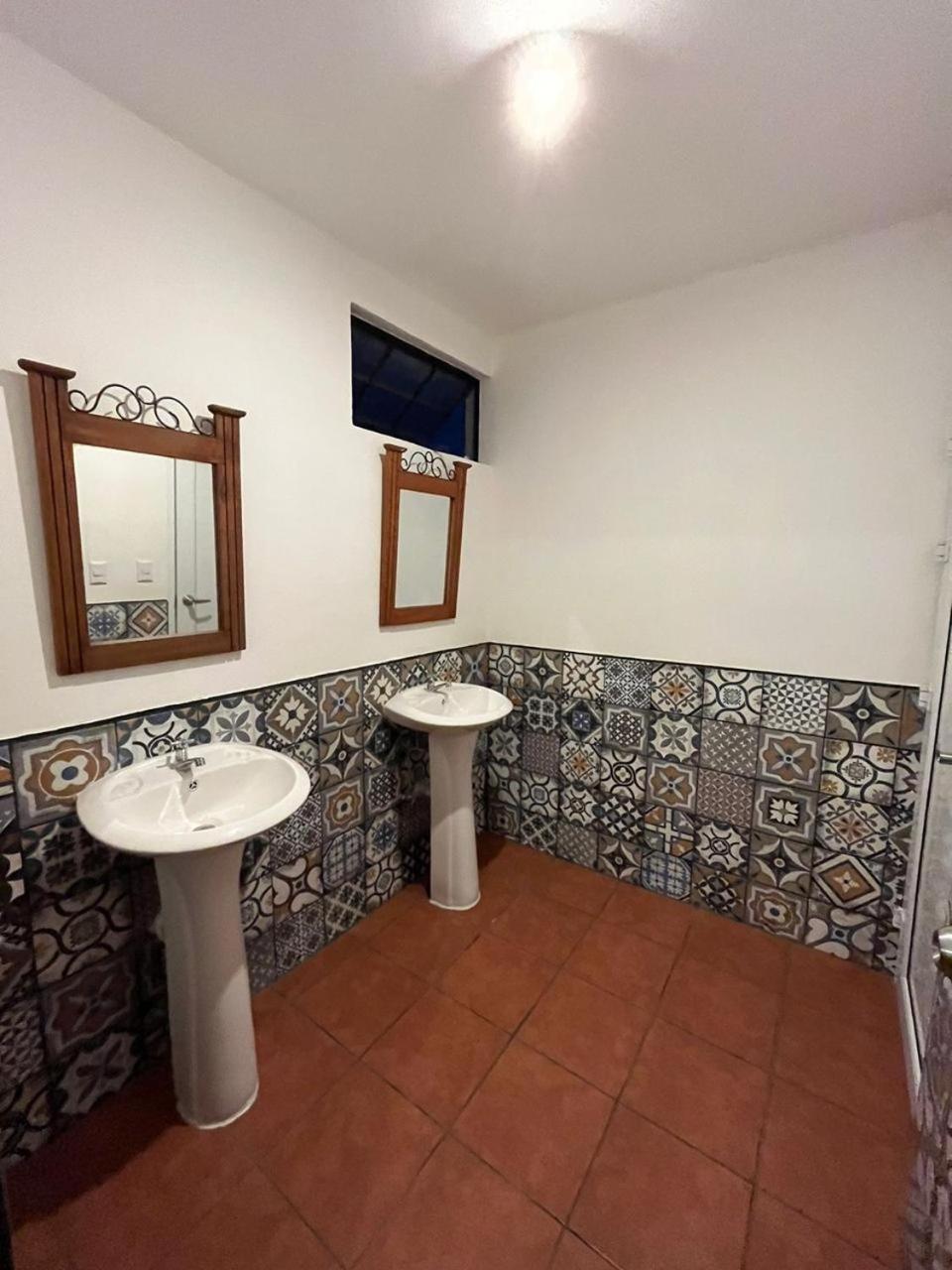 Hostal 17-52 Guatemala City Екстериор снимка