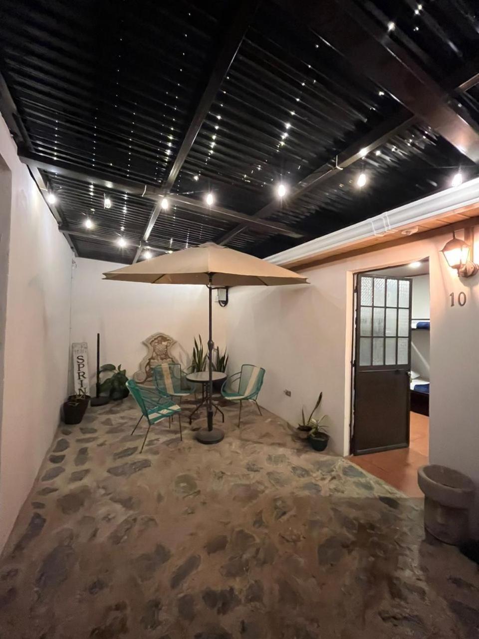 Hostal 17-52 Guatemala City Екстериор снимка